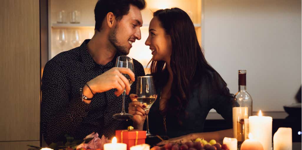 Image of couple eating out at a resturant