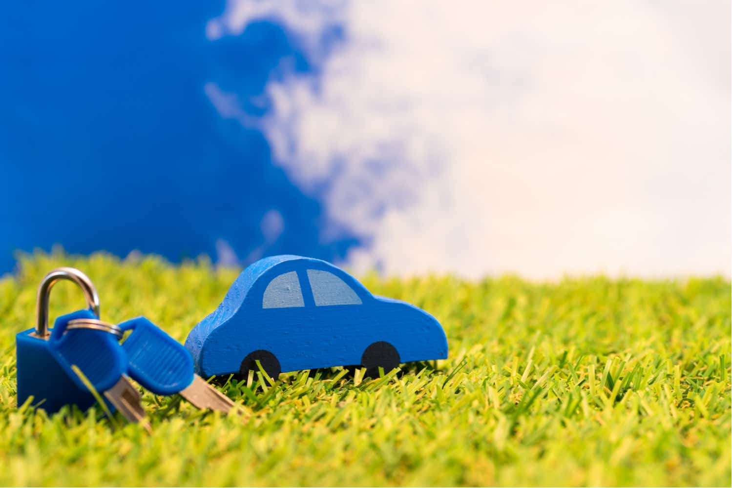 model car and keys