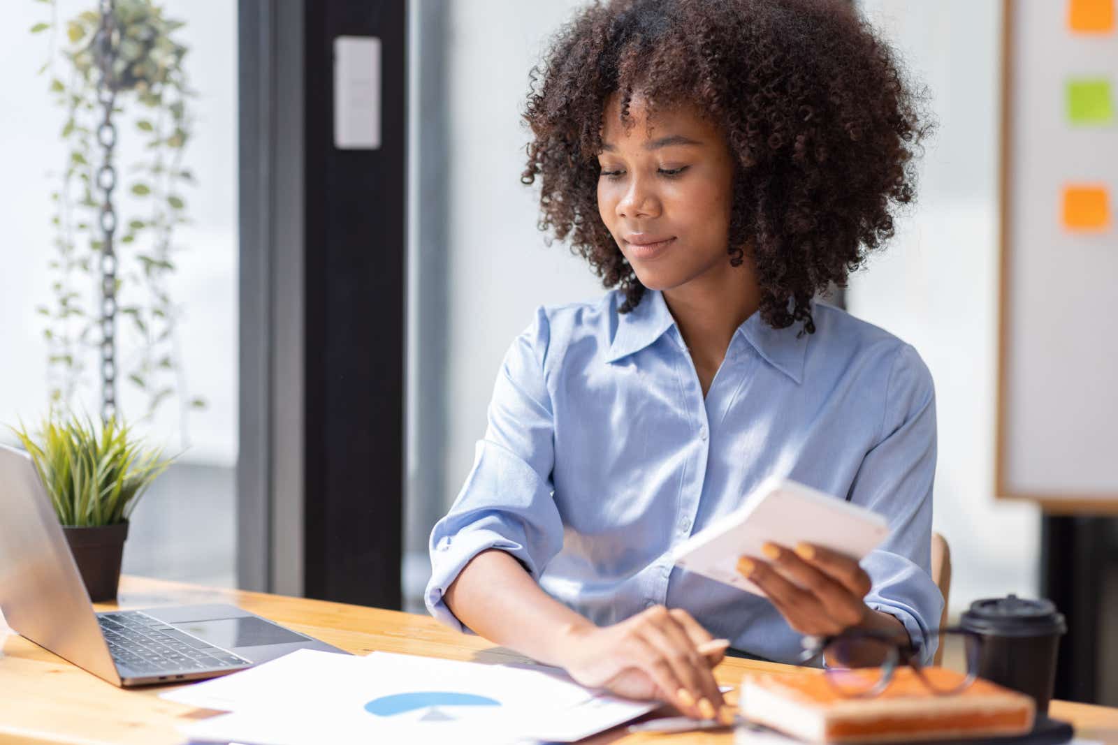 Business owner tracking expenses