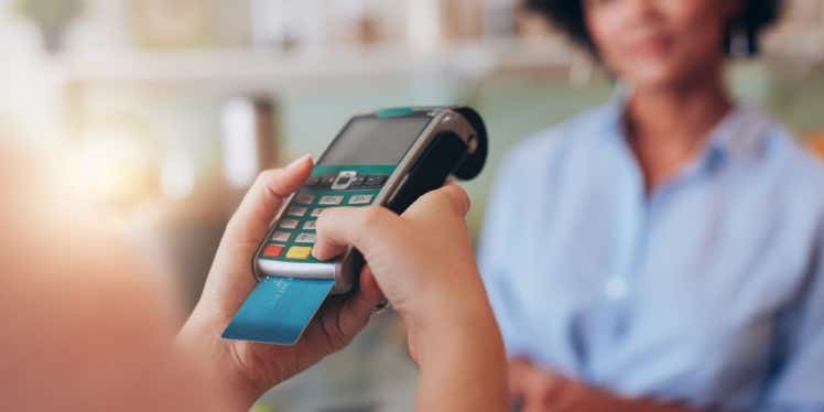 How to use a credit card for interest free purchases